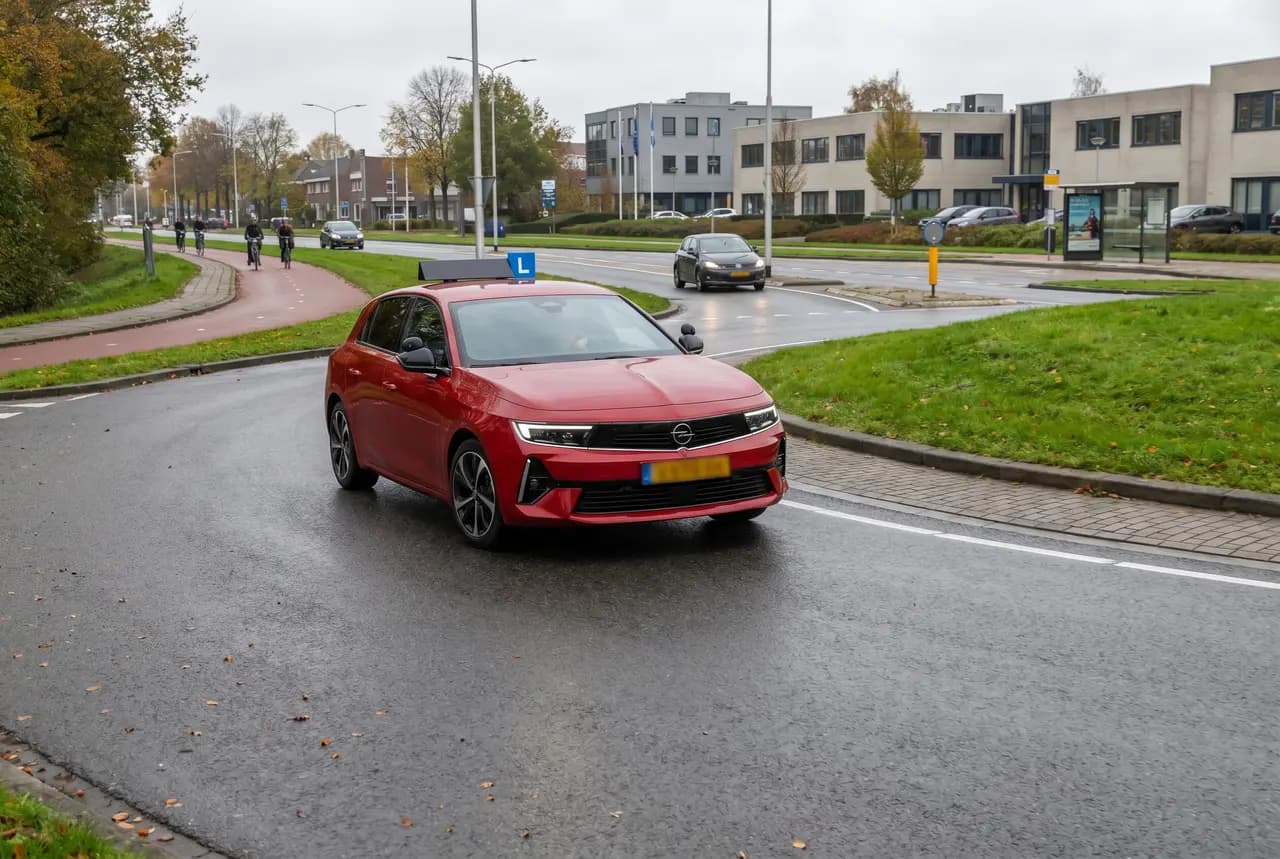 Rijles in Sint Maartensbrug