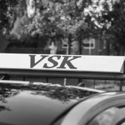 Logo van Rijschool VSK in Hardinxveld-giessendam
